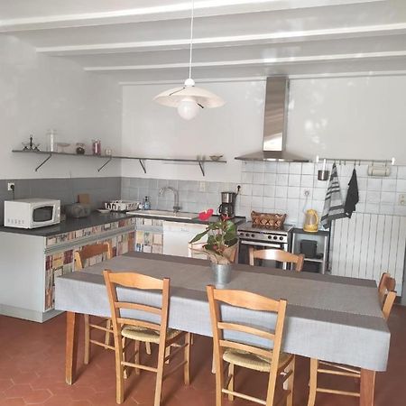 Gite Chez L'Oncle Jules Velesmes-Echevanne المظهر الخارجي الصورة